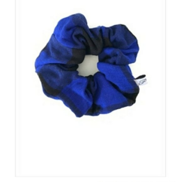 PLUSH Plaid Short PJ Set With Scrunchie - Picture 7 of 11